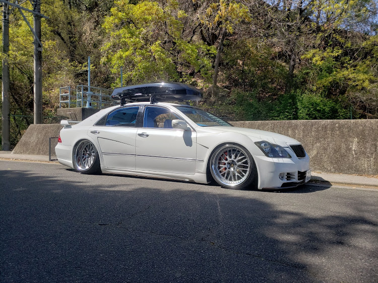 クラウンアスリートの洗車に関するカスタム事例の投稿画像1枚目