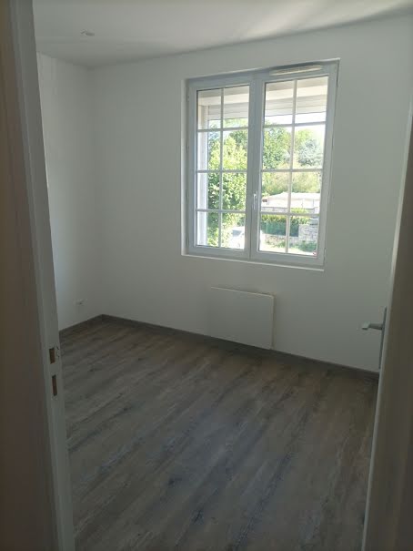 Location  appartement 2 pièces 24.73 m² à Lamorlaye (60260), 650 €