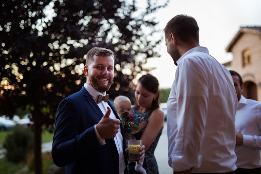 Fotografo di matrimoni Laura Laurencikova (absinthfairy). Foto del 26 novembre 2018