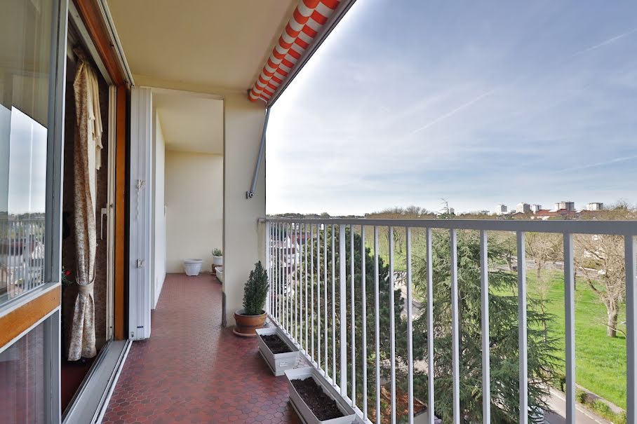 Vente appartement 4 pièces 88.38 m² à Saint-Julien-les-Villas (10800), 140 000 €