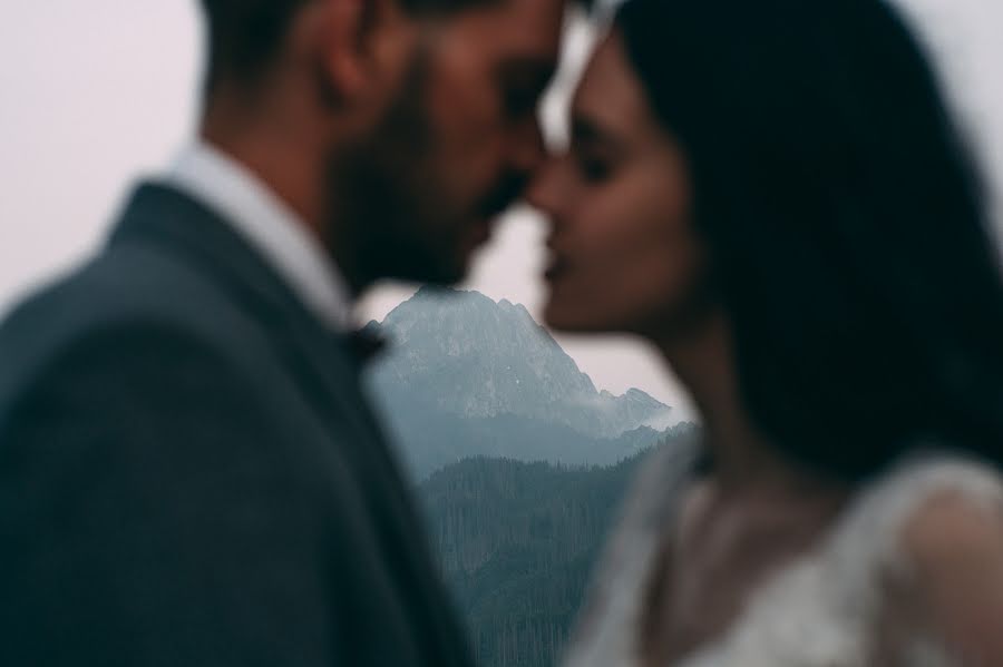 Fotógrafo de casamento Piotr Kochanowski (kotofoto). Foto de 12 de outubro 2021