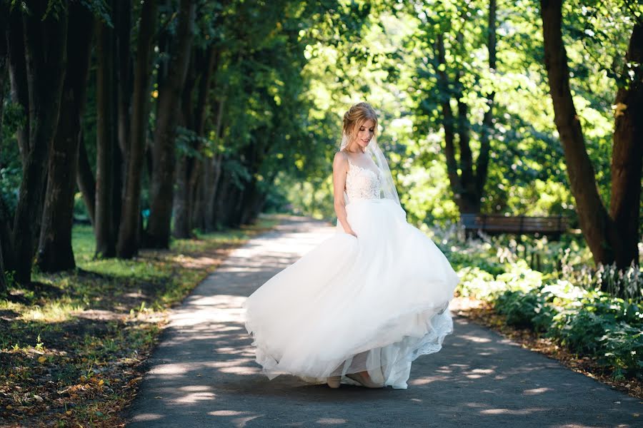 Wedding photographer Kristina Kondrateva (kondart). Photo of 9 March 2019