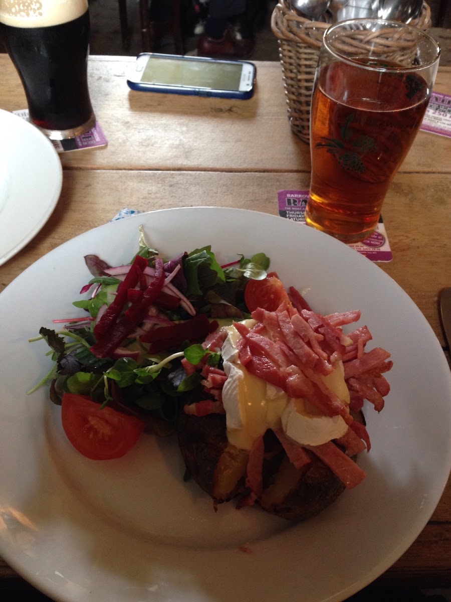 Jacket potato with bacon and Brie, cider on tap.