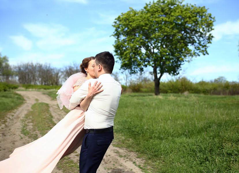 Fotógrafo de bodas Aleksandr Malysh (alexmalysh). Foto del 15 de mayo 2017