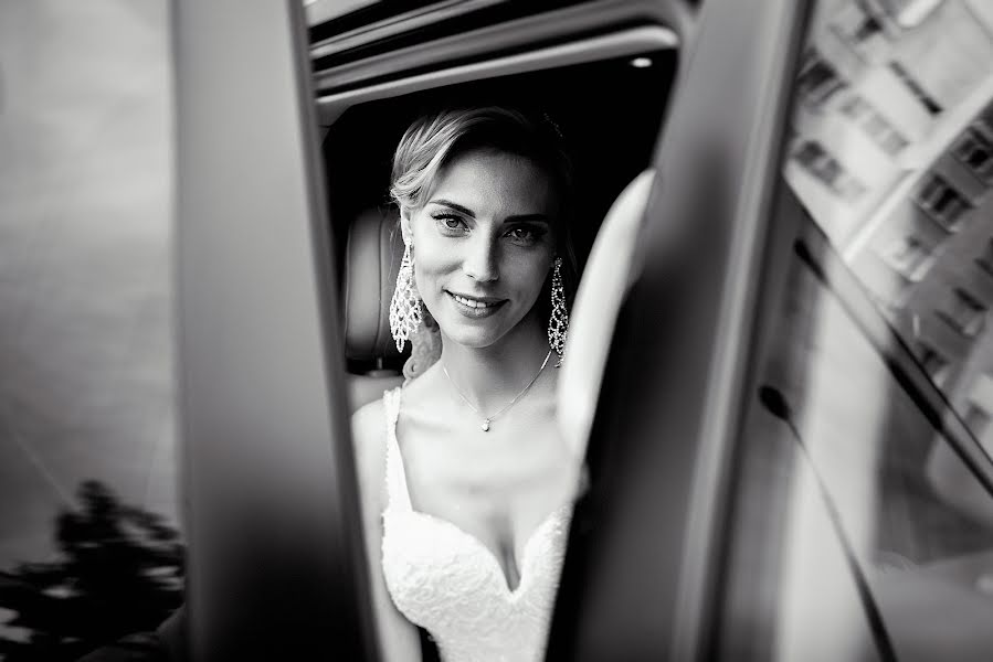 Fotografo di matrimoni Maksim Usik (zhlobin). Foto del 11 giugno 2018