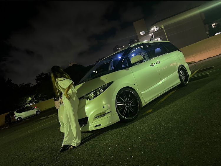 エスティマの納車されて一番最初のカスタム・車高調整・ホイール交換・オフ会・ドライブに関するカスタム事例の投稿画像1枚目