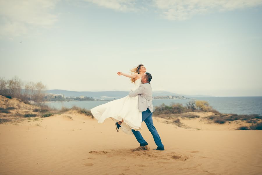 Fotografo di matrimoni Metodiy Plachkov (miff). Foto del 13 gennaio 2022