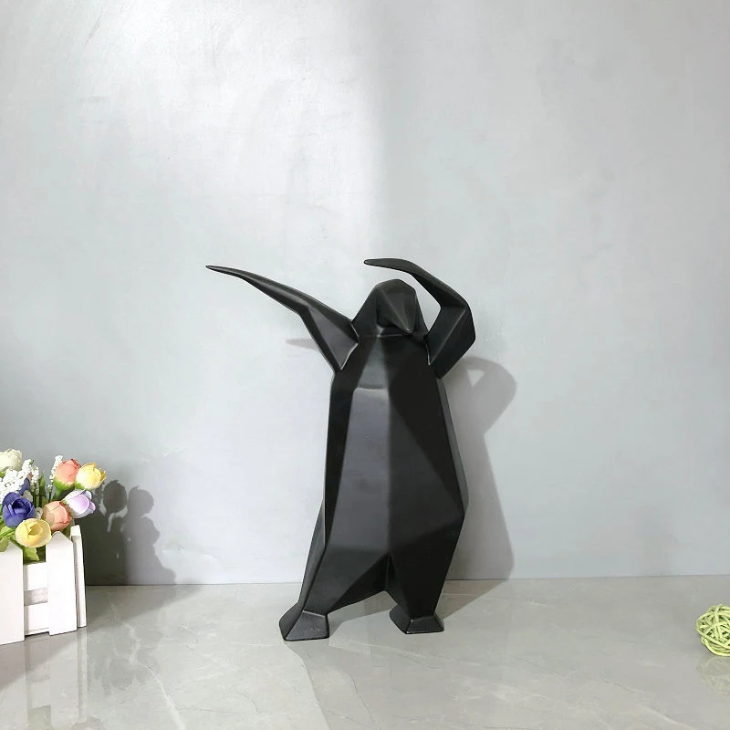 Title 2, Escultura Abstracta de Pingüino de Resina Anima...