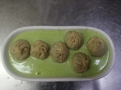 Veg Green Thai Curry Curry Momos (6 Pcs)