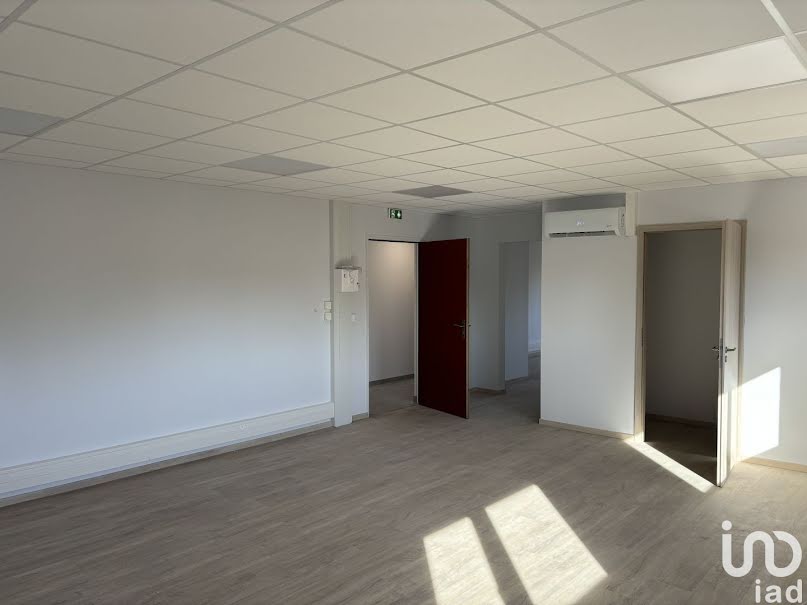 Location  locaux professionnels  40 m² à La Tour-de-Salvagny (69890), 672 €