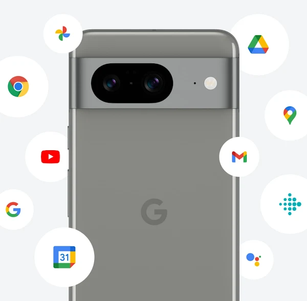 За Pixel 8 расположен фон со значками приложений Google. В том числе Google Calendar, Google Photos, Google Chrome, Gmail, Google Drive, приложение Fitbit и YouTube.