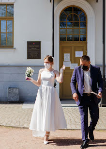 Fotógrafo de bodas Dasha Semenova (semenoova). Foto del 1 de junio 2020