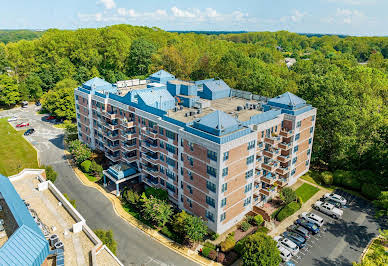 Apartment with pool 14