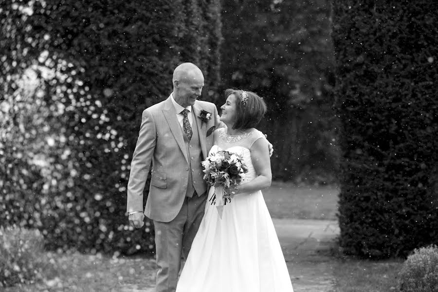 Fotógrafo de bodas Kirsteen Hogg (kirsteenhoggph). Foto del 2 de julio 2019