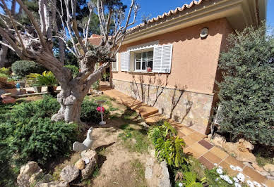 Maison avec piscine et terrasse 3