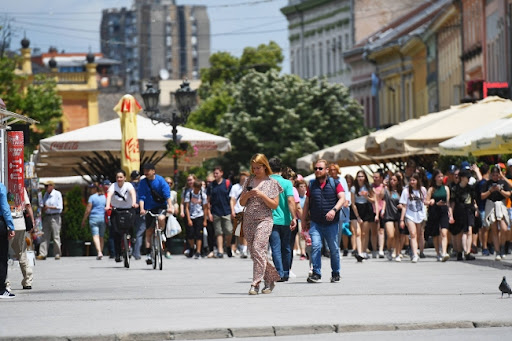 Demostat: Kada bi se održao referendum, 33 odsto građana za i isto toliko protiv ulaska u EU