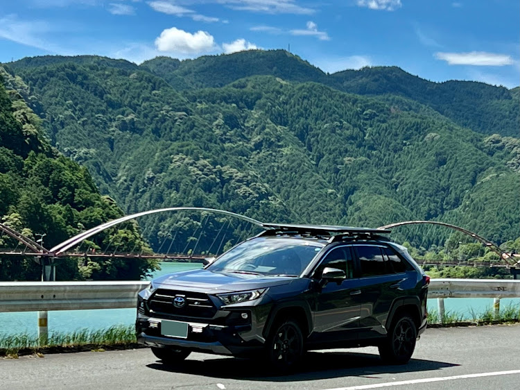 クラウンアスリートの納車おめでとう・RAV4・弐壱零冠會・青空サイコー！に関するカスタム事例の投稿画像2枚目