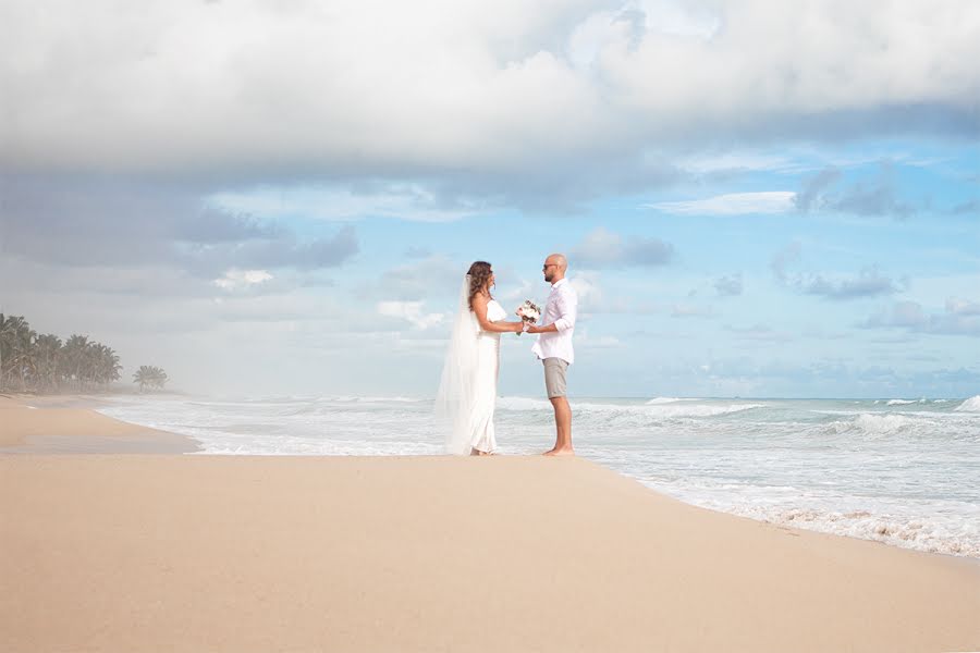 Весільний фотограф Константин Силаев (puntacanawedding). Фотографія від 4 листопада 2022