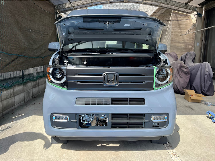 N-VANのJJ1・ホーン交換・リアシートリクライニング加工・後輩くんお手伝いありがとう🙏・快適トランポ計画に関するカスタム事例の投稿画像1枚目