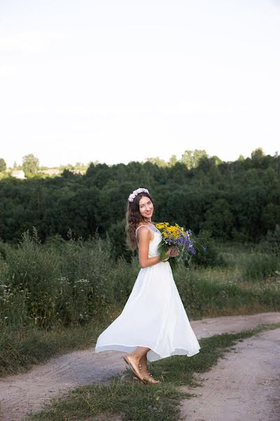 Fotógrafo de bodas Oleg Larchenko (larik908). Foto del 30 de agosto 2020