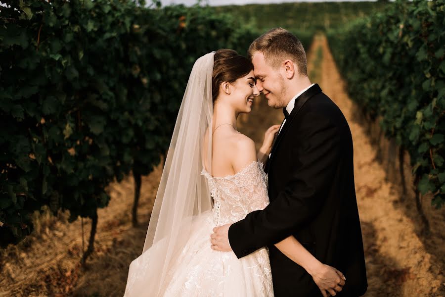 Fotógrafo de casamento Aleksandr Tegza (sanyof). Foto de 18 de setembro 2018