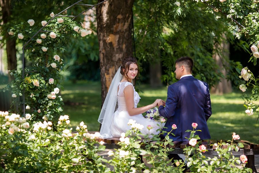 Fotógrafo de casamento Natalya Іvanіna (ivaninafoto). Foto de 10 de março 2019