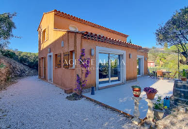 House with pool and terrace 4