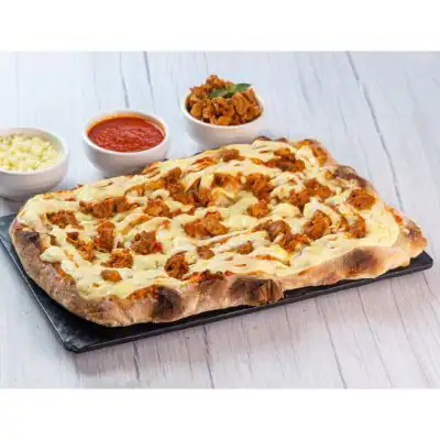 Classic Butter Chicken Pinsa Slice