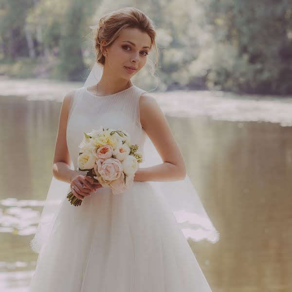 Wedding photographer Olga Dronova (starlight). Photo of 21 June 2015