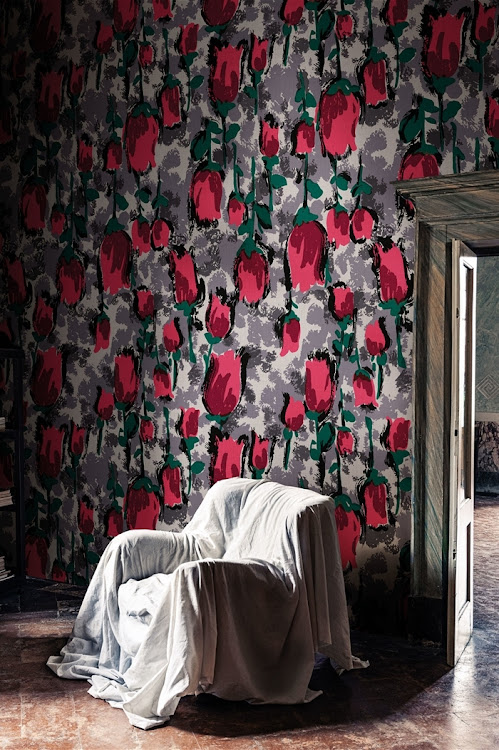 Callas wallpaper by Marni for Londonart.