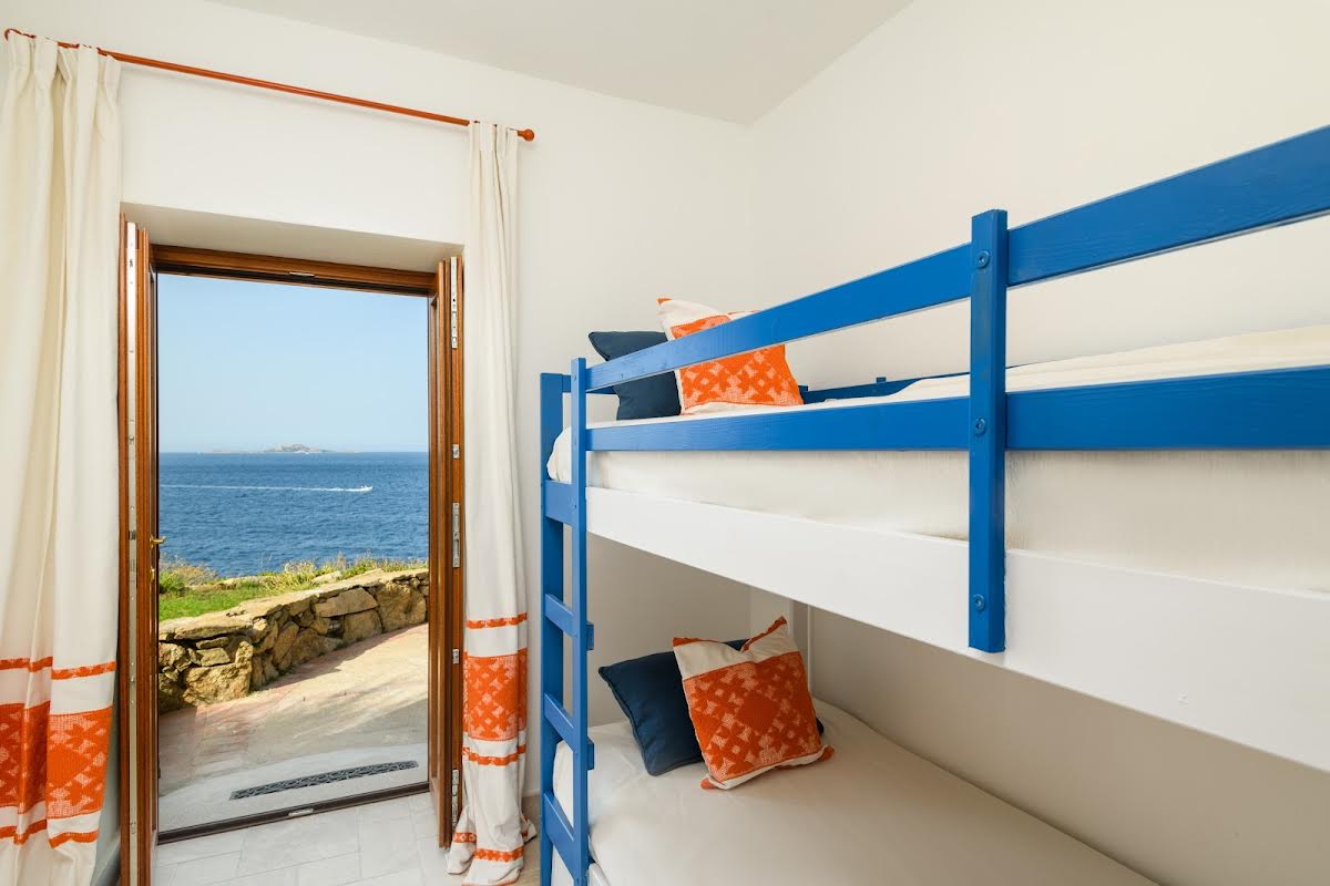 La Scogliera bunk beds seaview