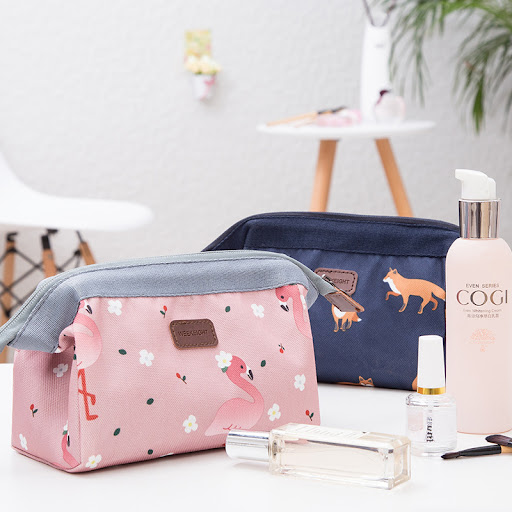 Title 4, Flamingo cosmetic bag