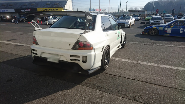 りゅうすけぇさんが投稿した筑波サーキット・Zummy・FD3Sに関するカスタム事例の投稿画像4枚目