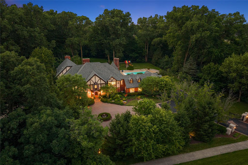 Property with pool and garden 1