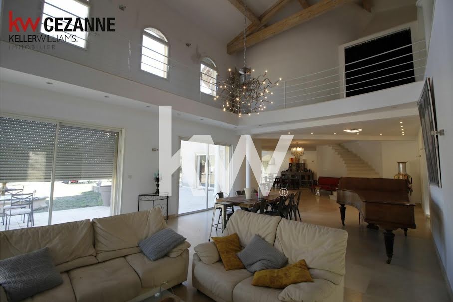 Vente villa 7 pièces 420 m² à Aix-en-Provence (13090), 2 380 000 €