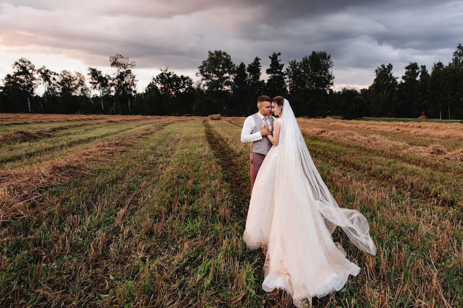 Fotografo di matrimoni Alena Torbenko (alenatorbenko). Foto del 12 agosto 2019