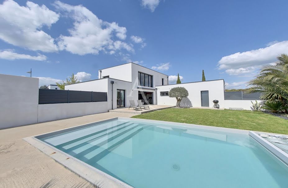 Vente maison 5 pièces 155 m² à Dompierre-sur-Mer (17139), 673 000 €