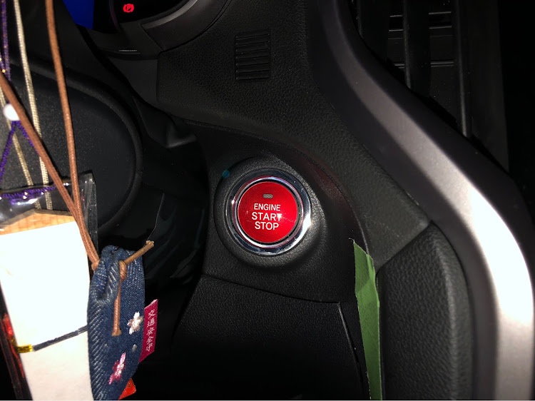 スバルその他のアセント・スタートスイッチカバーに関するカスタム事例の投稿画像4枚目