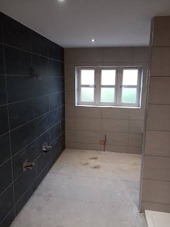 Large Bathroom with Feature Wall album cover