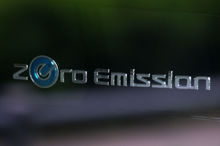 Nissan plans to stop developing new-internal combustion engines in all its major markets except the US and focus on making electric vehicles, the Nikkei business daily reported on Monday.