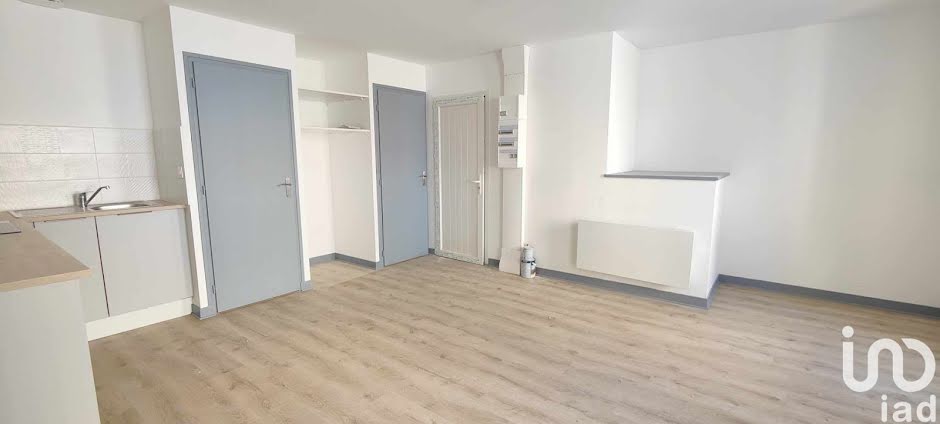 Vente appartement 2 pièces 41 m² à Surgères (17700), 137 000 €