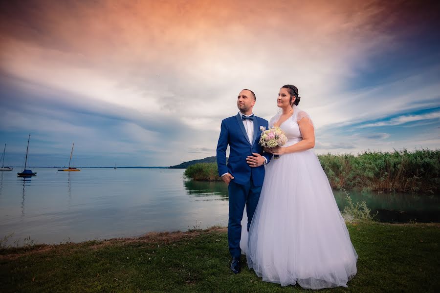 Fotografo di matrimoni Júlia Trieber (juliatrieber). Foto del 10 settembre 2021