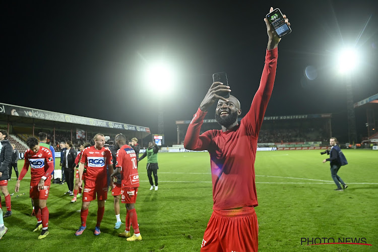 Peter Vandenbempt zag KV Kortrijk-Antwerp: "Het gedrag van Didier Lamkel Zé was zielig"