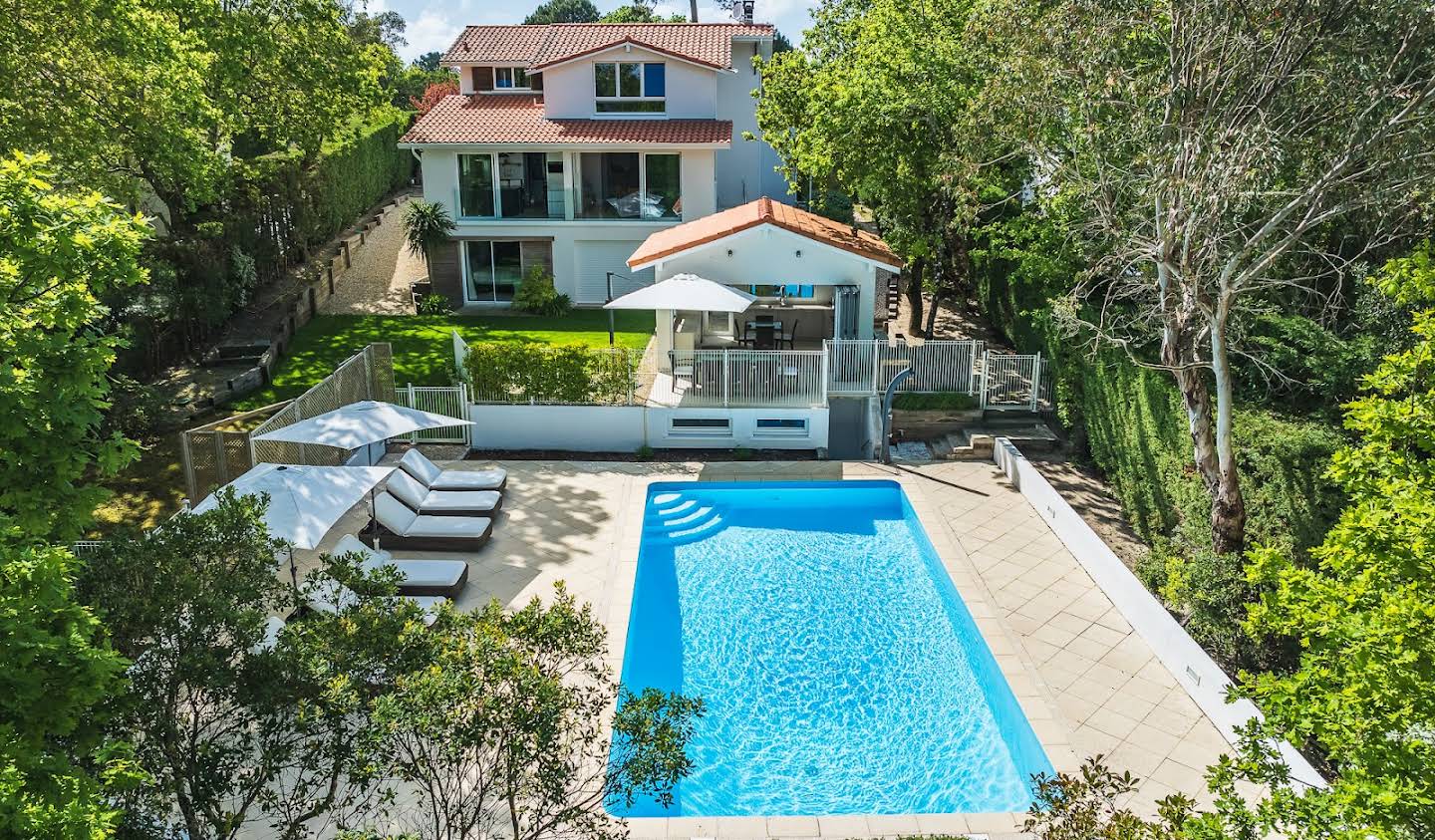 Villa avec piscine et terrasse Pyla sur mer