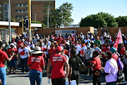 The National Education, Health and Allied Workers' Union began a strike last week. In Nelson Mandela Bay, Nehawu members picketed outside Dora Nginza and Livingstone hospitals on Monday. 
