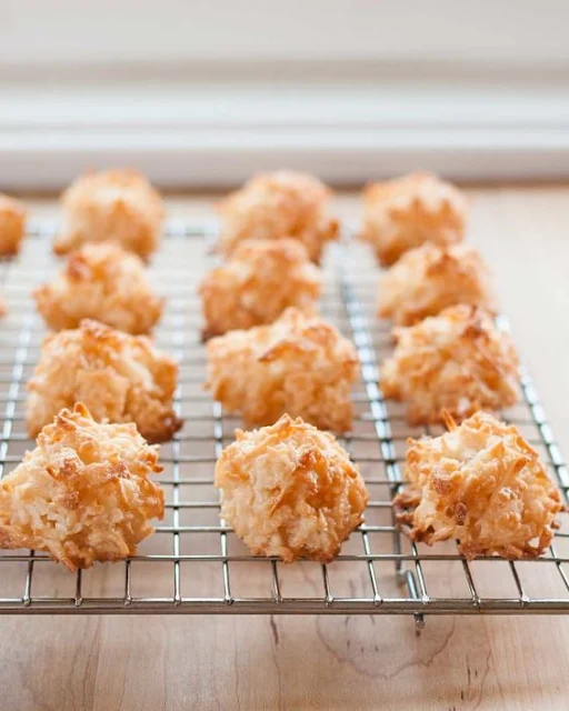 Coconut Macaroon