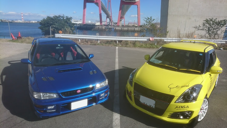 スイフトスポーツのドライブ・レッドメモリー・エムズガレージ・スパシャンに関するカスタム事例の投稿画像1枚目