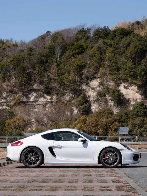 ケイマンの男のロマンPORSCHE・ポルシェのある生活・ポルシェのある風景・ポルシェのある人生・ドライブに関するカスタム事例の投稿画像2枚目