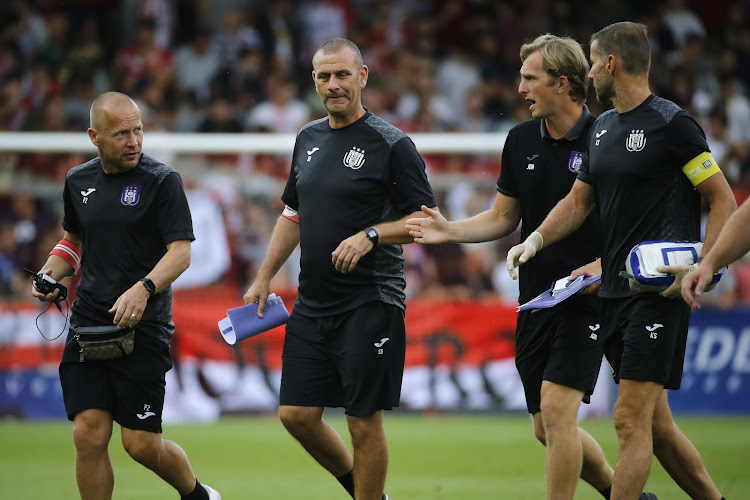 Anderlecht in nog geen elf maanden tijd: één overblijver van de zes assistenten die het seizoen begonnen