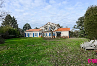 House with pool and terrace 14